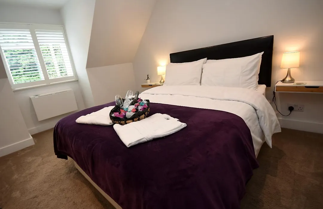 Apple Tree Place B&B-1